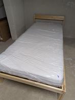 Eenpersoonsbed ikea incl nette matras - amper gebruikt, Huis en Inrichting, Ophalen, Eenpersoons, Bruin, Zo goed als nieuw