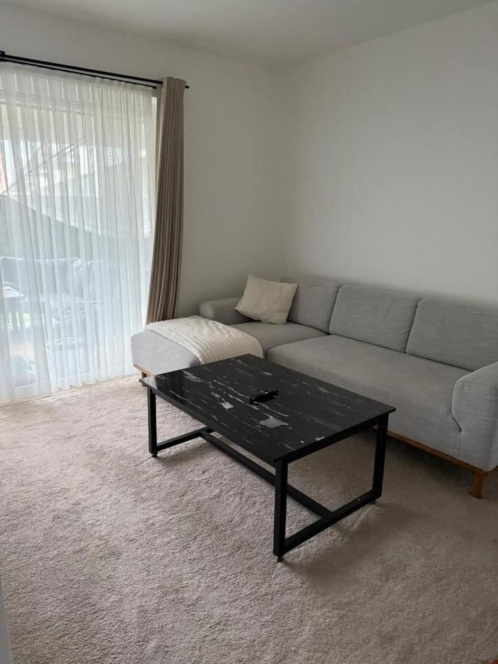 Prachtige moderne lichtgrijs hoekzetel HEEL GOEDE STAAT, Maison & Meubles, Canapés | Salons, Comme neuf, Banc d'angle, Tissus