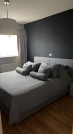 Boxspring 180x200 incl. Sierkussenset + 2 nachtkasjes, Ophalen, Tweepersoons, Zo goed als nieuw, 180 cm