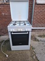 Gas oven. Fornuis is eltric, Elektronische apparatuur, Fornuizen, Ophalen of Verzenden, Zo goed als nieuw, Gas