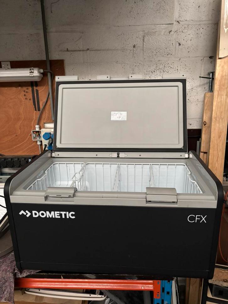 Dometic camper frigo/diepvries 99L, Caravans en Kamperen, Koelboxen, Zo goed als nieuw, Koelbox, Compressor, Ophalen
