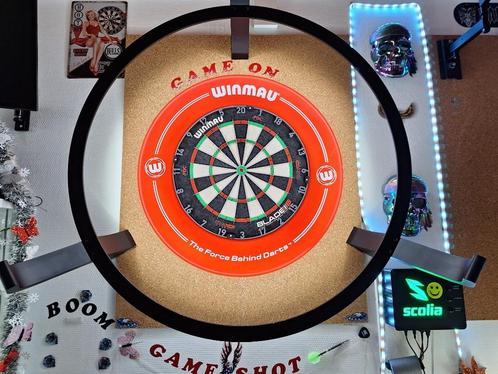 Uitverkoop verzameling dartsmateriaal (zie beschrijving), Sport en Fitness, Darts, Zo goed als nieuw, Dartbord met pijlen, Ophalen