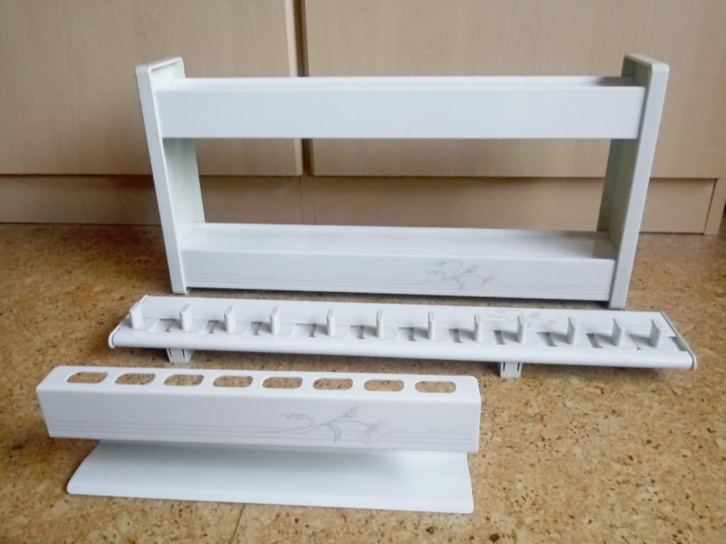 Porte-manteau Brabantia + étagère à épices + étagère, Maison & Meubles, Cuisine | Ustensiles de cuisine, Comme neuf, Brabantia