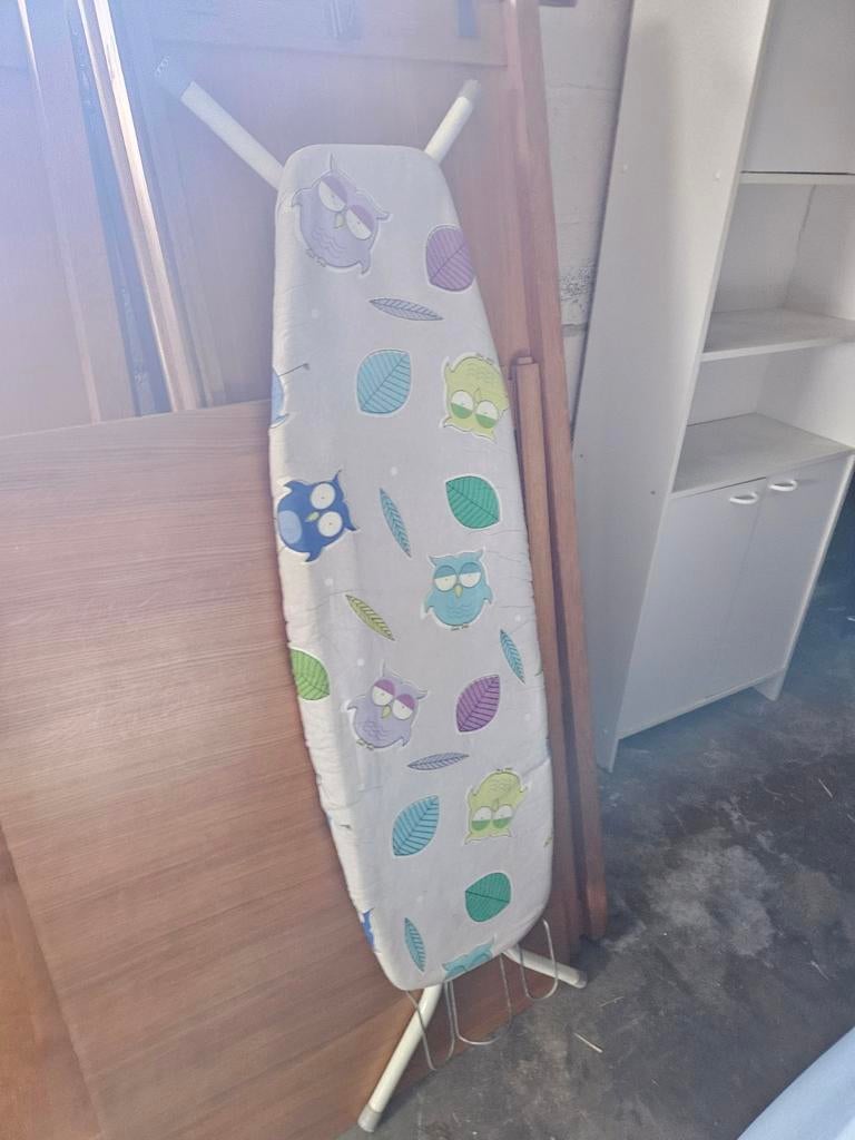 Planche à repasser en état d'occasion, Enlèvement