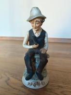 Biscuitporselein opa met pijp, Enlèvement ou Envoi