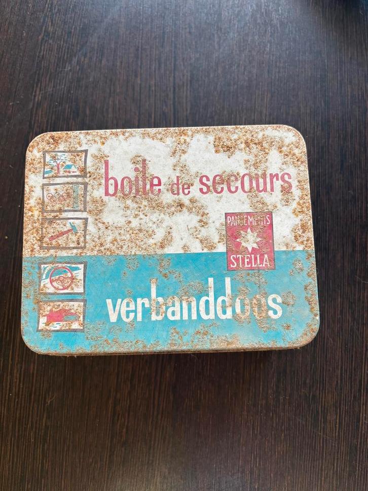 Trousse de premiers soins vintage, Collections, Rétro, Enlèvement ou Envoi