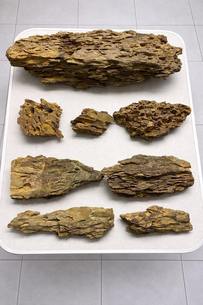 Pierres Dragon Stone (Ohko stone) pour aquarium, Animaux & Accessoires, Poissons | Aquariums & Accessoires, Comme neuf, Plante(s), Pierre ou Bois