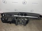 Tableau de bord d'un Mercedes C-Klasse, -, 3 mois de garantie, Utilisé, -