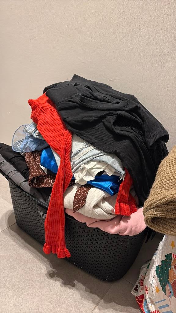 Grote opruiming kledij., Vêtements | Femmes, Packs de vêtements pour femmes, Enlèvement, Comme neuf, Taille 36 (S)