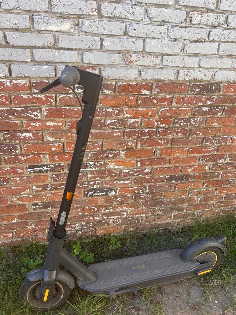 Ninebot G30 Max, Vélos & Vélomoteurs, Trottinettes, Enlèvement, Comme neuf