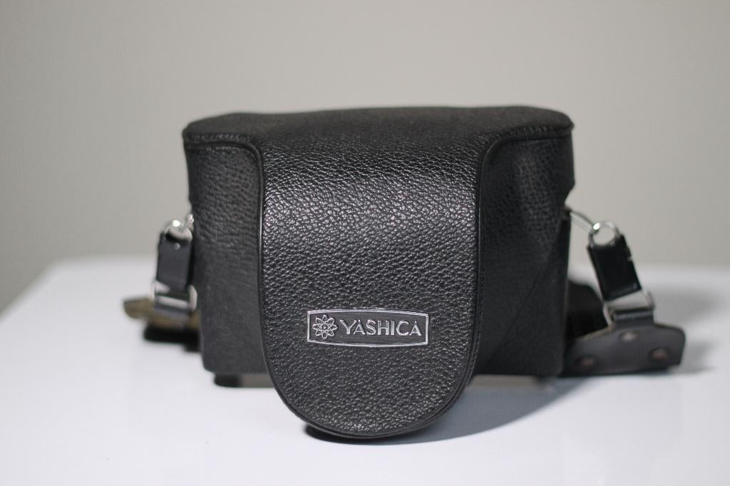 Te koop Yashica MG-1 Black, Ophalen, Refurbished, Compact, Overige Merken