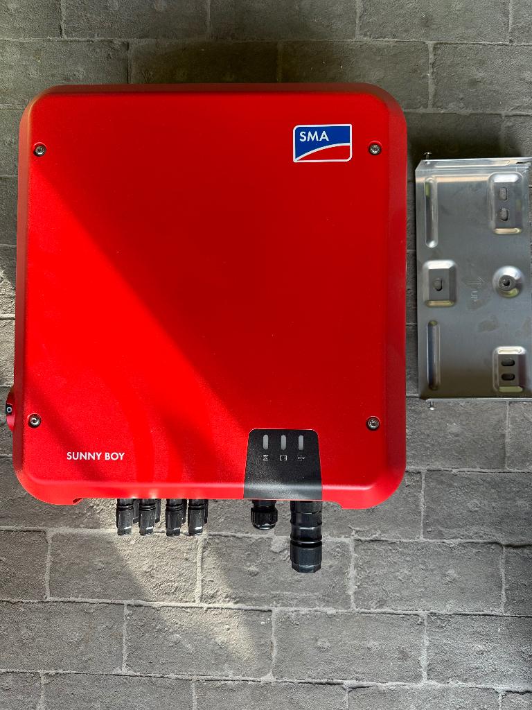 Omvormer, Ophalen, Zo goed als nieuw, 200 wattpiek of meer