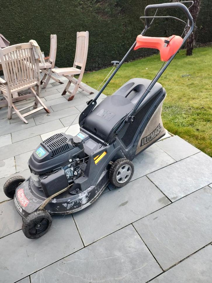 Grasmachine met honda-motor, Tuin en Terras, Grasmaaiers, Gebruikt, Benzine-grasmaaier, 50 cm of meer, Cirkelmaaier, Ophalen