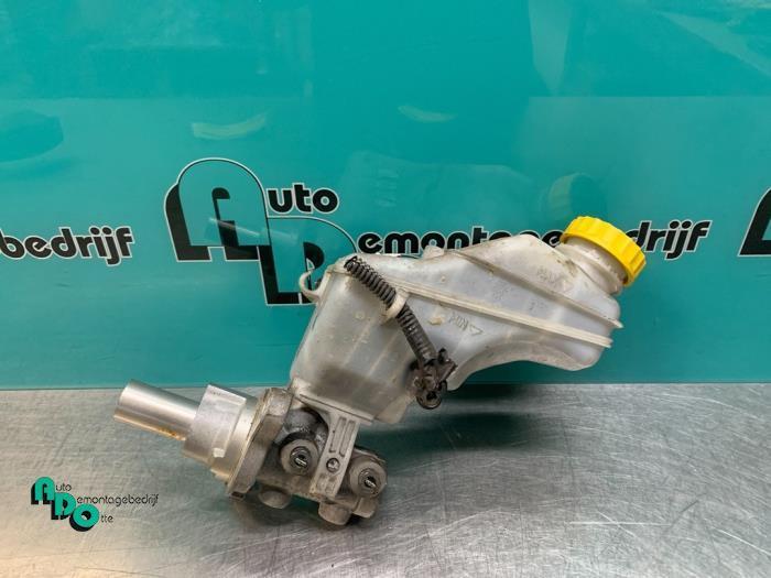 Hoofdremcilinder van een Fiat Doblo (Doblo 10-), Auto-onderdelen, Remmen en Aandrijving, Fiat, Gebruikt, 3 maanden garantie, Ophalen of Verzenden