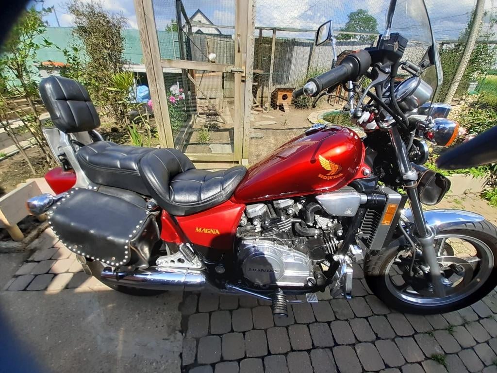 Honda Magna V700C, Ophalen, Gebruikt