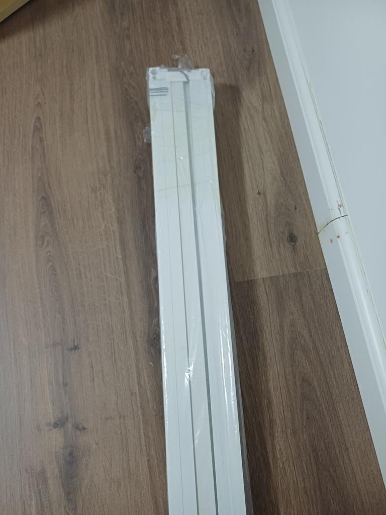 Porte volante longueur 230 cm largeur 87 cm état neuf, Enlèvement