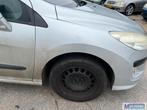 PEUGEOT 308 1 Zilver EZRC rechts voorscherm 2007-2014, Taurusavenue 1
2132 LS  Hoofddorp, NL, Gebruikt, Contact.group@renault.com