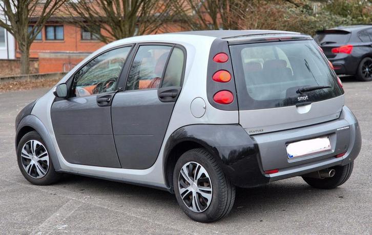 Smart forfour 13ess 180.000km airco 1700€, Auto's, Smart, Particulier, ForFour, Benzine, Euro 4, Berline, 5 deurs, Handgeschakeld