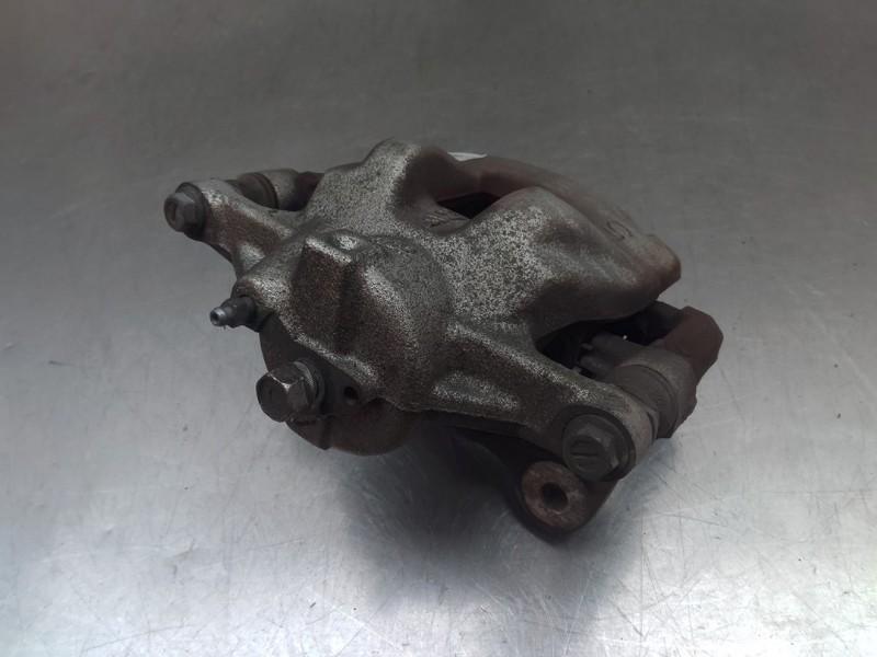 ETRIER DE FREIN AVANT GAUCHE Toyota Yaris Cross (PB1 / PJ1), Dhr. M. Roggen, Toyota, Stadsweg 37 37
9917 PV  WIRDUM GR., NL, Utilisé