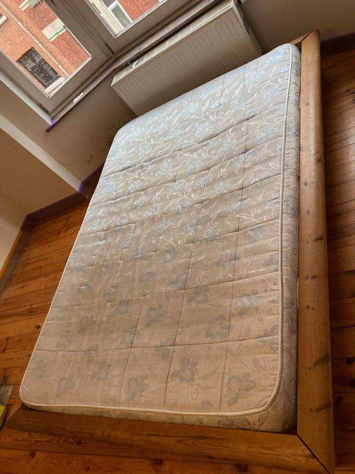 Lit double 140, Maison & Meubles, Chambre à coucher | Lits, Utilisé, Deux personnes, 140 cm, 200 cm, Bois, Brun, Enlèvement