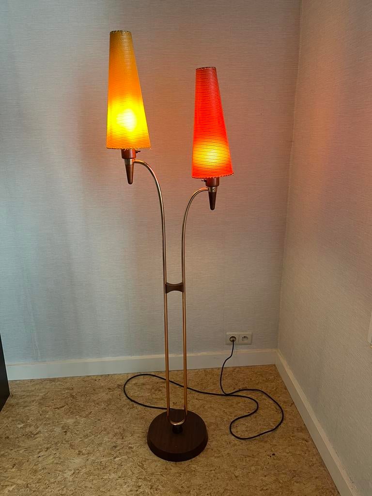 Lampadaire tubulaire en cuivre et teck, Vintage 50's, Utilisé, Bois, 150 à 200 cm