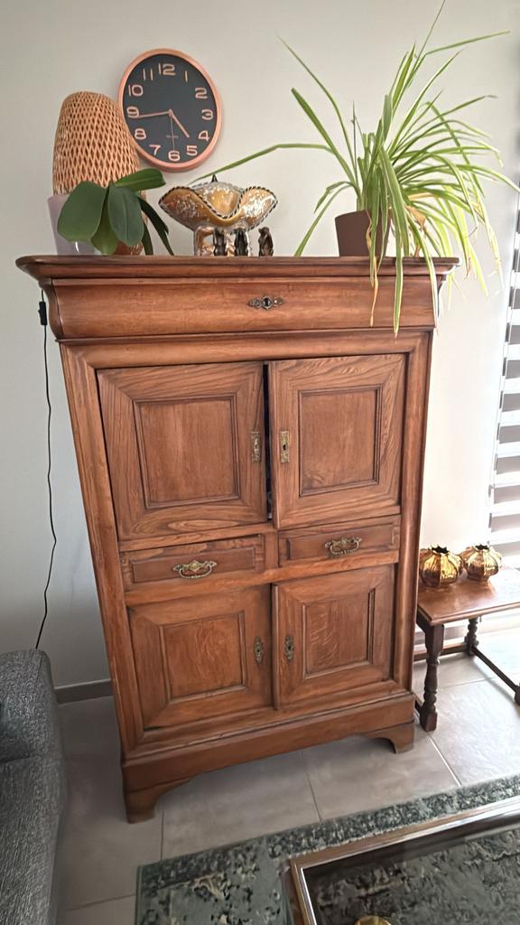 Eiken kast te koop in Oordegem, Enlèvement, Utilisé