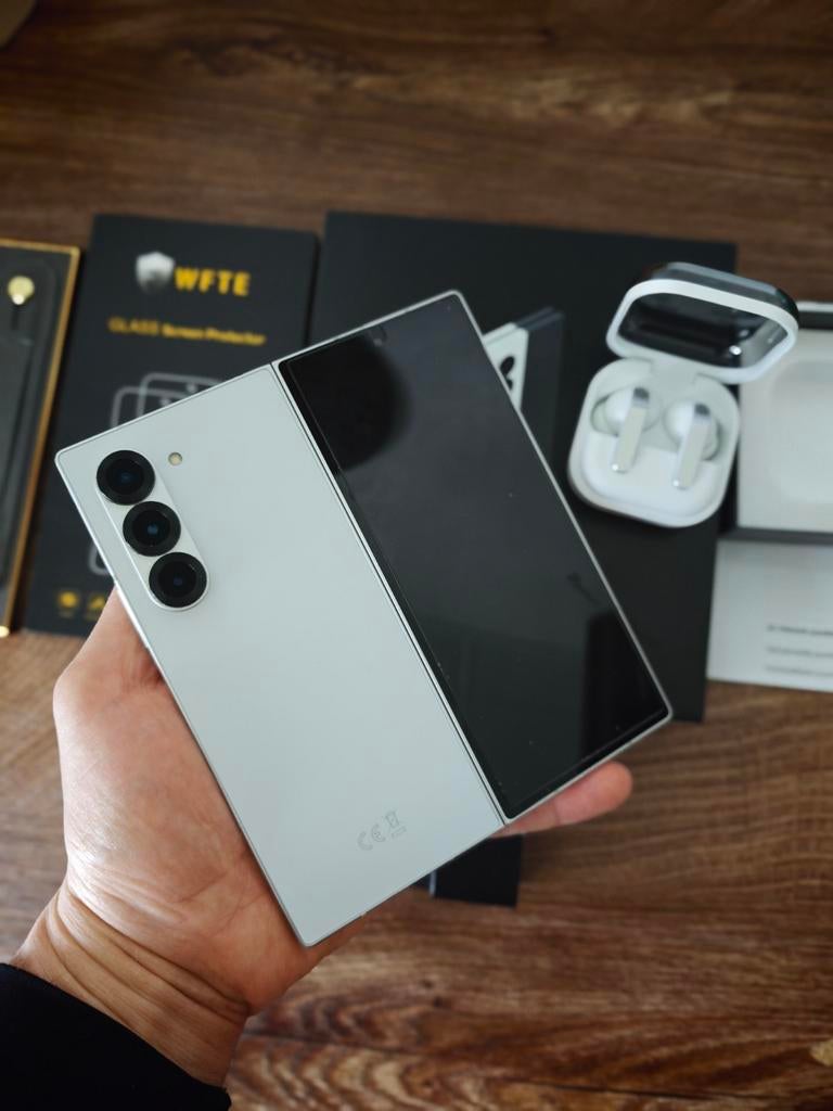 Samsung Zfold6 512 Go + Buds4Pro comme neuf à vendre/échange, Télécoms, Téléphonie mobile | Samsung, Enlèvement ou Envoi