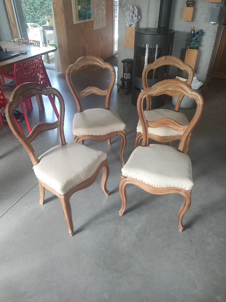 4 antieke stoelen, deels gerestaureerd, Enlèvement