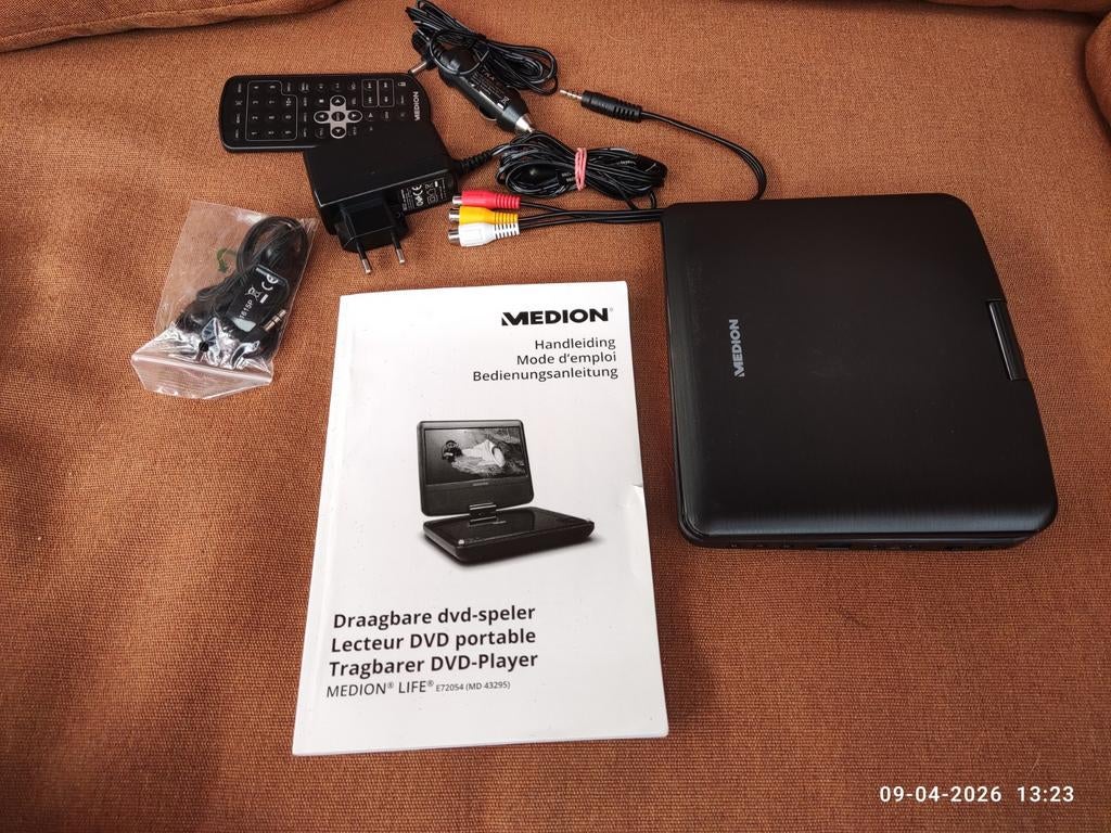 Medion draagbare dvd speler, Enlèvement