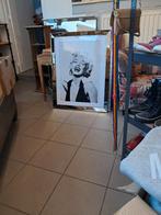 kader Marilyn Monroe, Enlèvement, Comme neuf