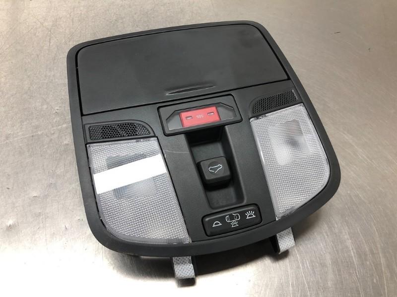 BINNENVERLICHTING VOOR Hyundai i30 Fastback (PDEBA / PEDBC), Gebruikt, Hyundai