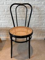 Zwarte rotan eetstoel, Huis en Inrichting, Stoelen, Ophalen, Zo goed als nieuw