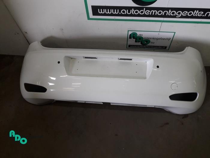 Pare-chocs arrière d'un Fiat Punto Evo (Punto Evo 08-), Autos : Pièces & Accessoires, Carrosserie & Tôlerie, Pare-chocs, Fiat