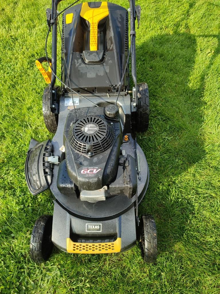 Texas grasmaaier zelftrekker, Jardin & Terrasse, Tondeuses à gazon, Comme neuf, Tondeuses à gazon à essence, 50 cm ou plus, Tondeuse rotative