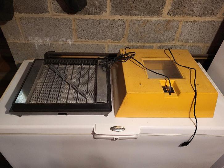 broedmachine Brinsea Polyhatch, Dieren en Toebehoren, Overige Dieren-accessoires, Gebruikt, Ophalen