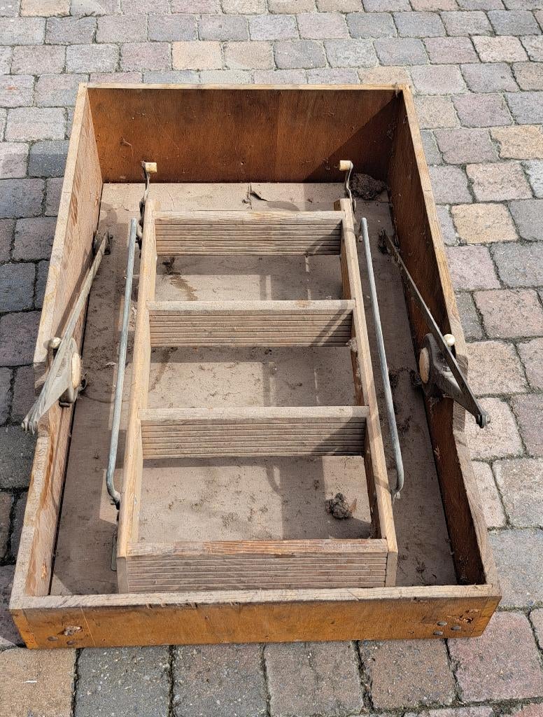 Zoldertrap, Ophalen, Gebruikt, Ladder, Opvouwbaar of Inschuifbaar