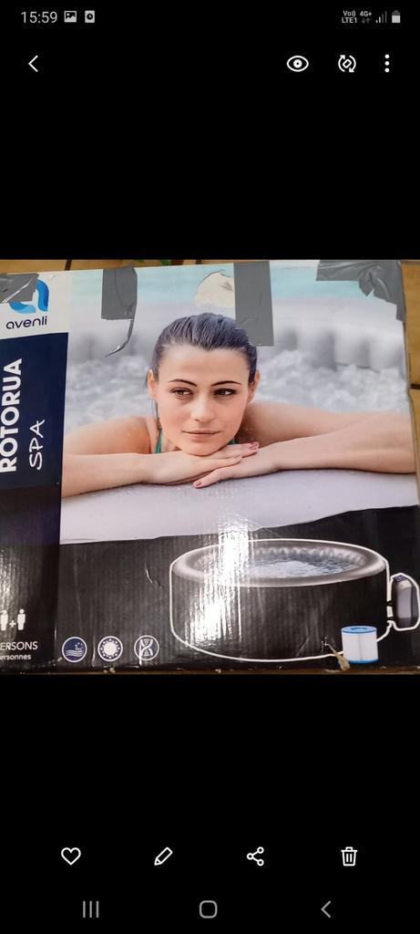 Avenli Rotan Aqua spa jacuzzi, Caravanes & Camping, Matelas pneumatiques, Enlèvement