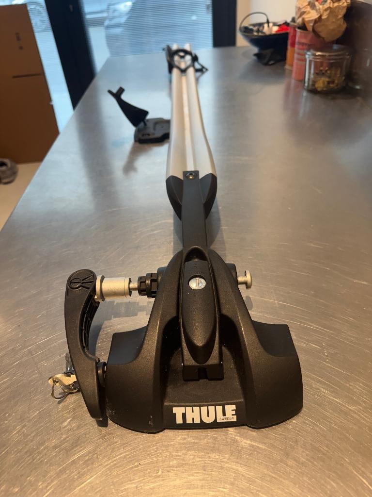 Thule FastRide 564 - fietsdrager als nieuw, Autos : Divers, Porte-vélos, Utilisé, Galerie de toit, 1 vélo, Vélo électrique, Enlèvement