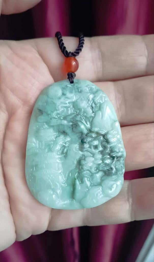 Gesneden jadeit hanger met certificering, Handtassen en Accessoires, Kettinghangers, Ophalen, Nieuw, Steen of Mineraal, Bloem of Plant