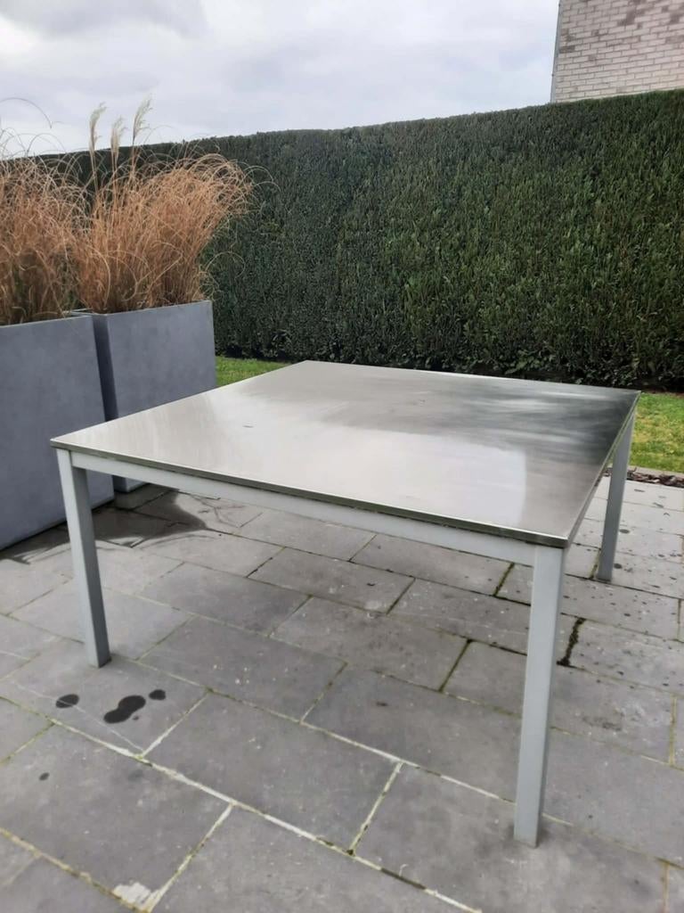 Table 1,40x1,40 cm, Enlèvement, Aluminium