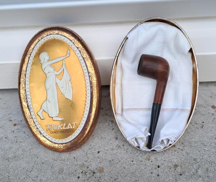 Antieke houten tabakspijp uit de 19e eeuw.🚬, Verzamelen, Rookartikelen, Aanstekers en Luciferdoosjes, Gebruikt, (Water)pijp, Verzenden