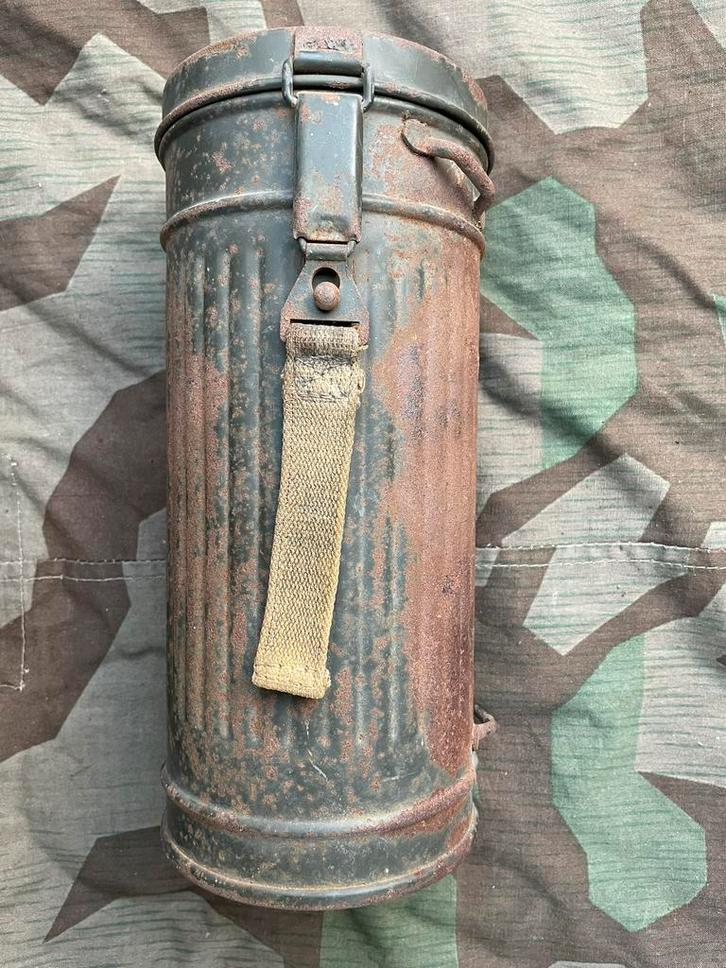 Bus à masque à gaz allemand de la WW2 LGPA Posen, Collections, Objets militaires | Seconde Guerre mondiale, Armée de terre, Envoi