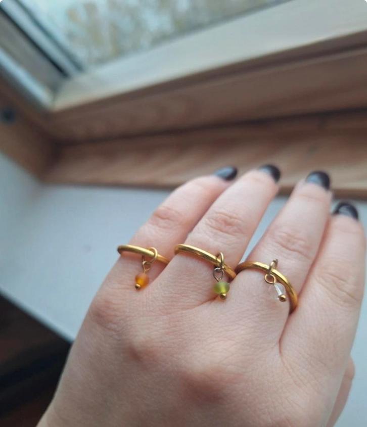 Lot de 3 bagues dorées Mango – Taille M, Bijoux, Sacs & Beauté, Bagues, Comme neuf, Orange, Enlèvement ou Envoi