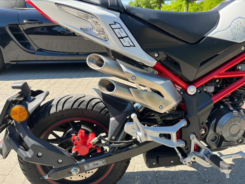 Benelli 125cc, Motoren, Particulier