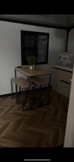 Maison à conteneurs à louer, Enlèvement