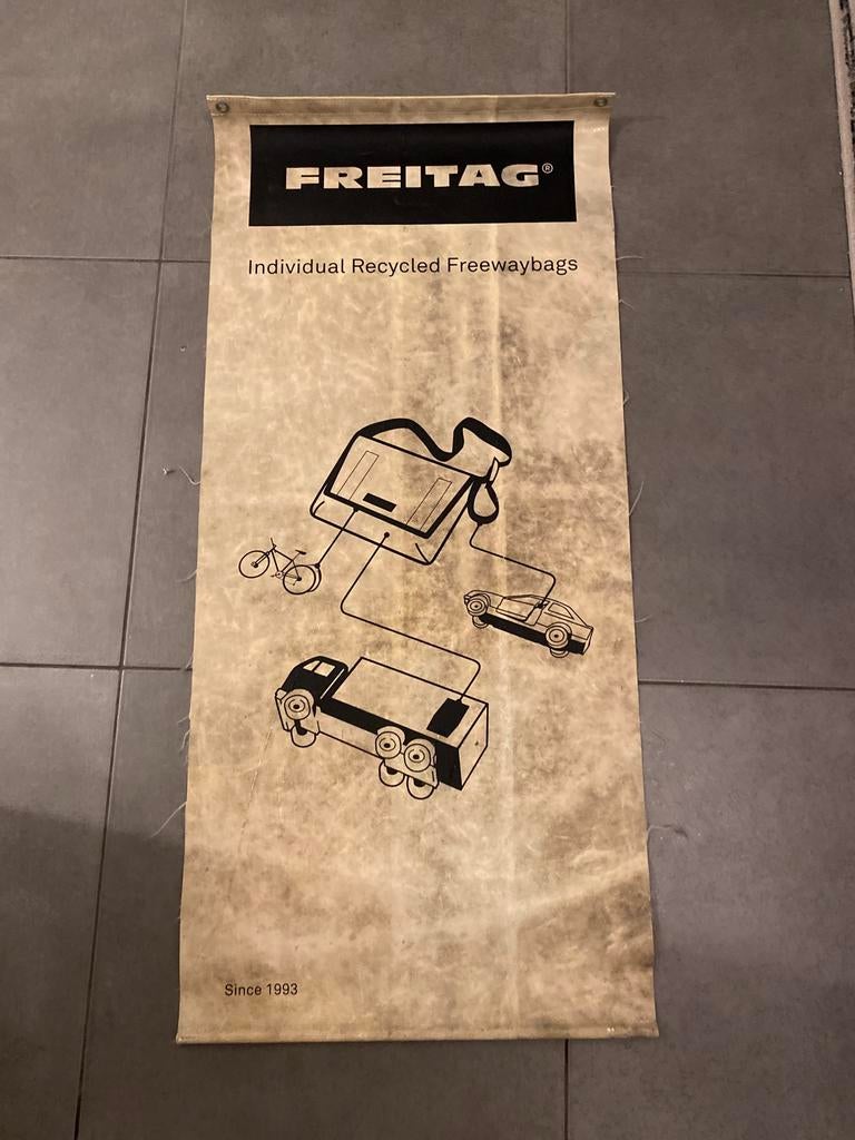 Vintage 90’s gerecycleerde freitag promotie banner, Ophalen