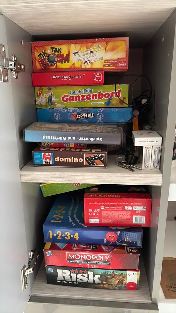 Lot aan gezelschapspelletjes, Ophalen, Zo goed als nieuw