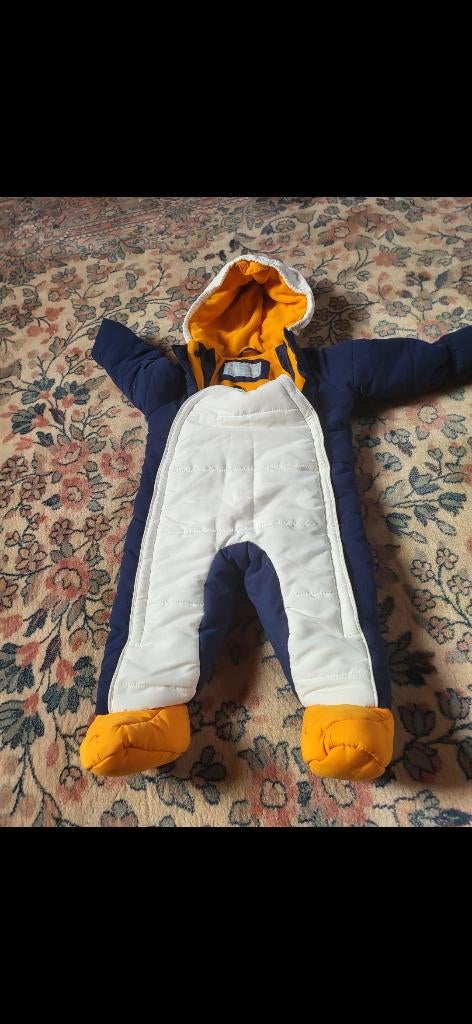 Gratis kinder kleiding, Ophalen, Nissan