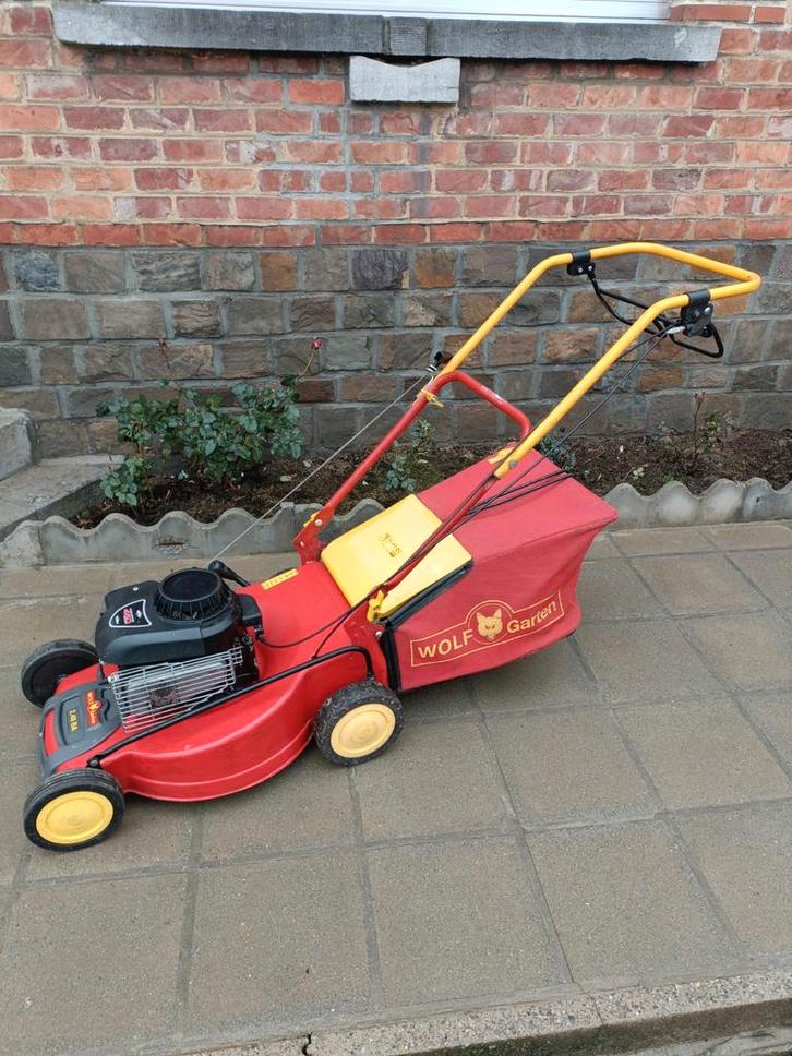 Tondeuse autotractée essence WOLF GARTEN 48cm, Jardin & Terrasse, Tondeuses à gazon, Bac de ramassage, Enlèvement