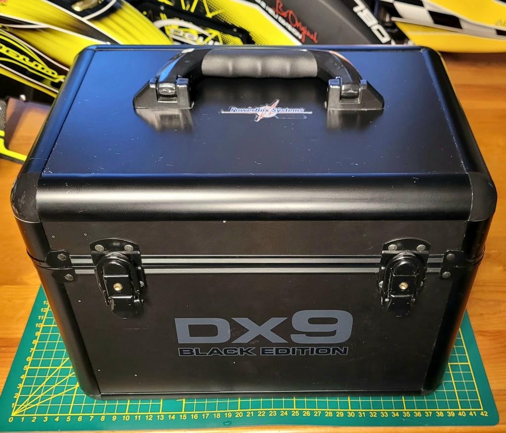 Spektrum DX9 zender Black Edition in flightcase., Ophalen of Verzenden